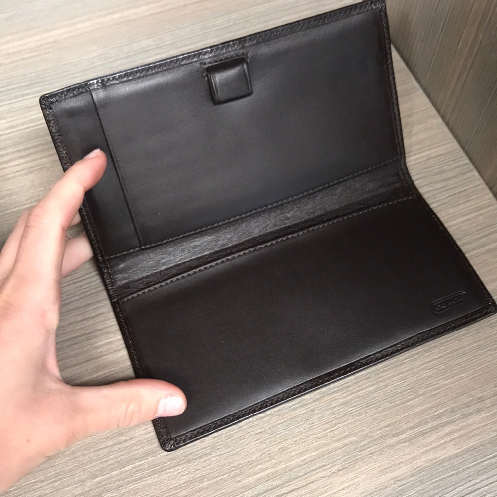 Coach Wallet - Picture 5 of 8